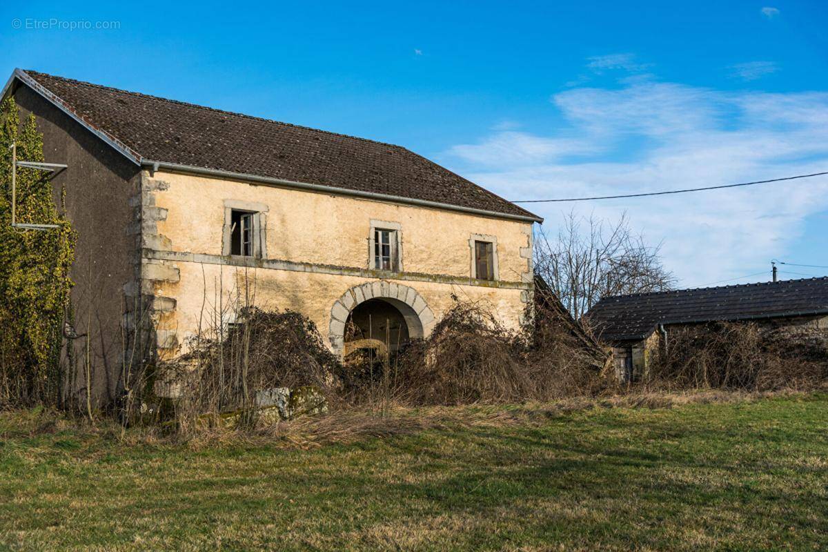 Maison à LUXEUIL-LES-BAINS