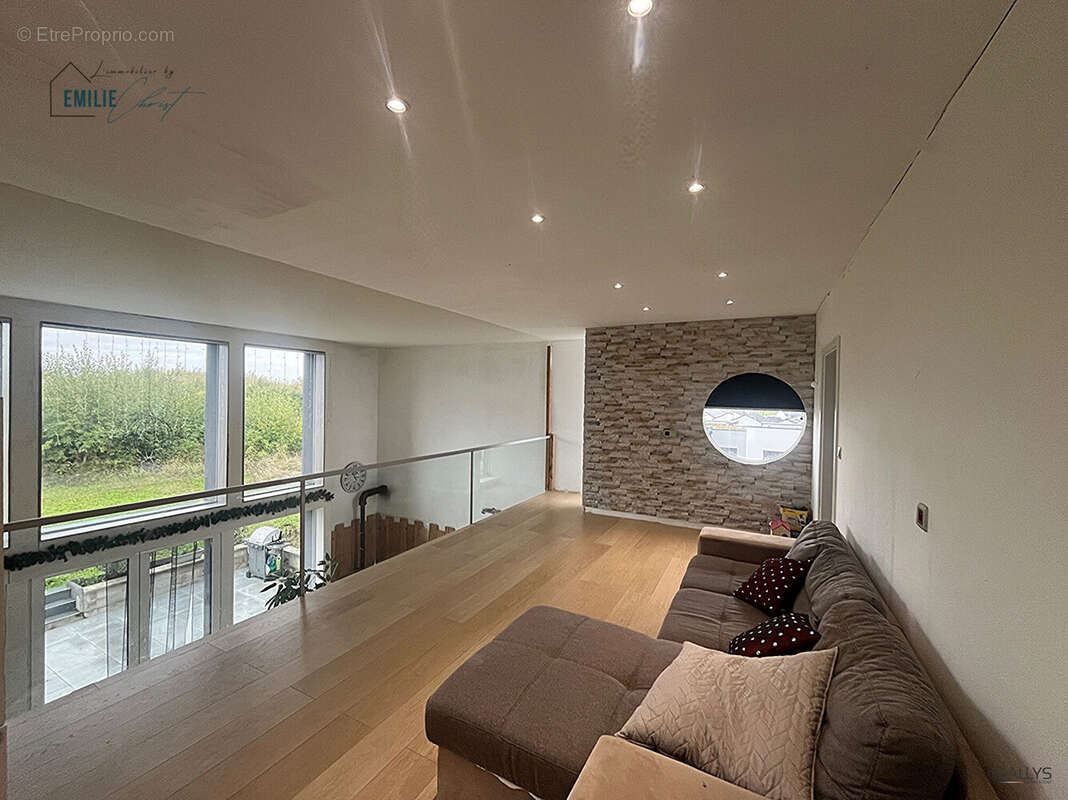 Maison à LOMMERANGE