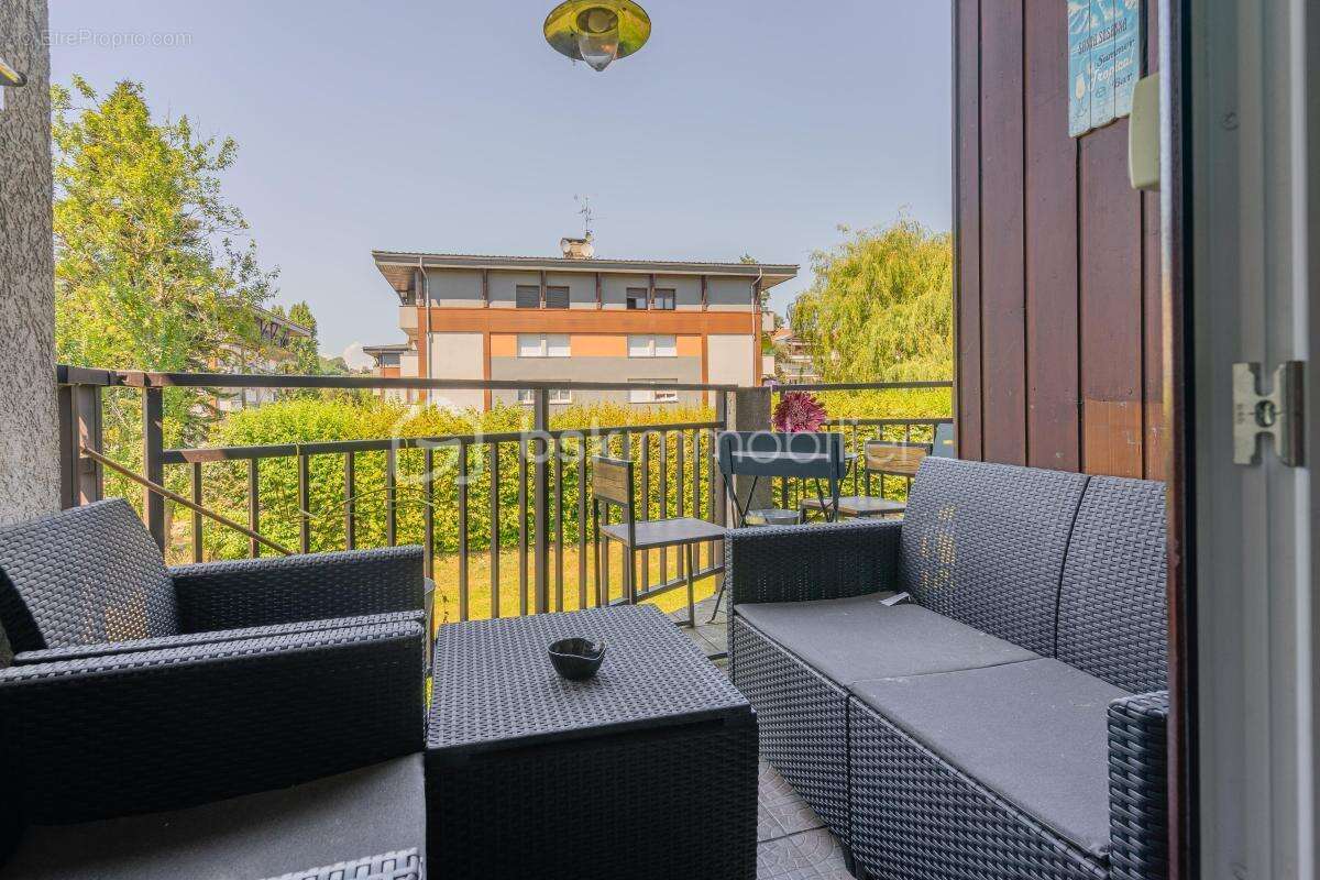 T2 bis en duplex – 47 m² Carrez / 64 m² au sol – À deux pas des commodités de La Balme-de-Sillingy - photo 5