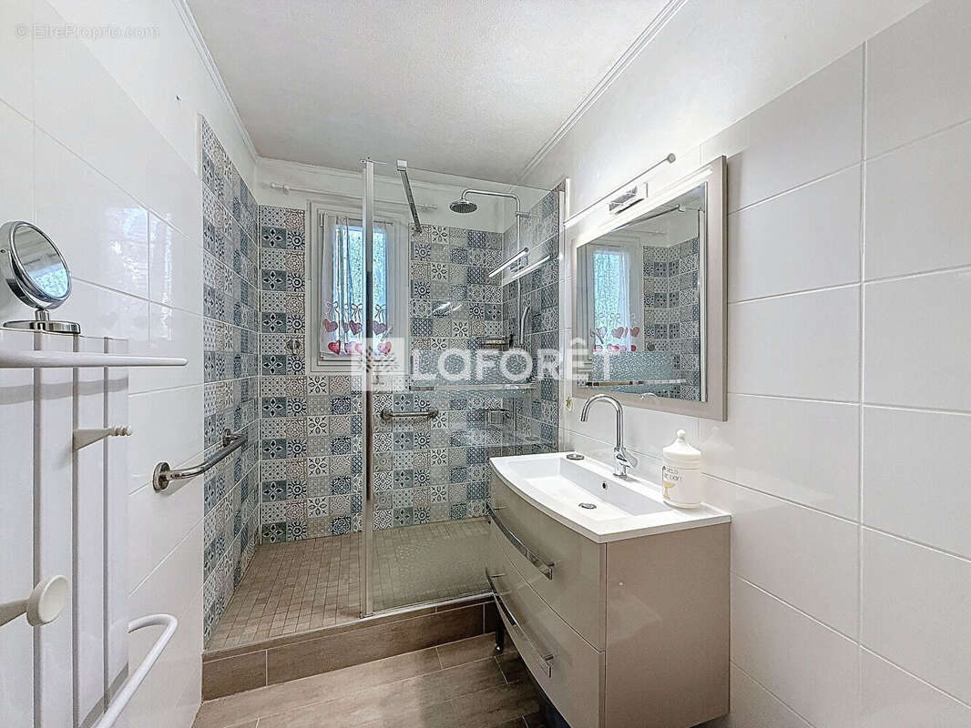 Maison à MONTBARTIER