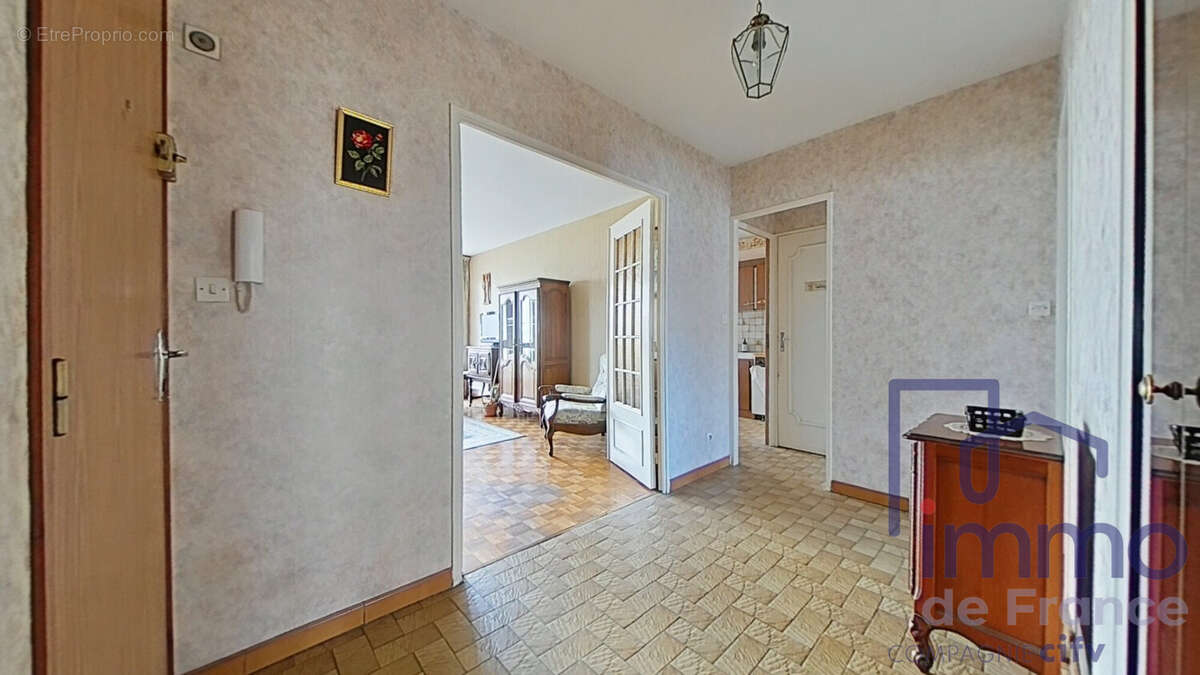 Appartement à SAINT-ETIENNE