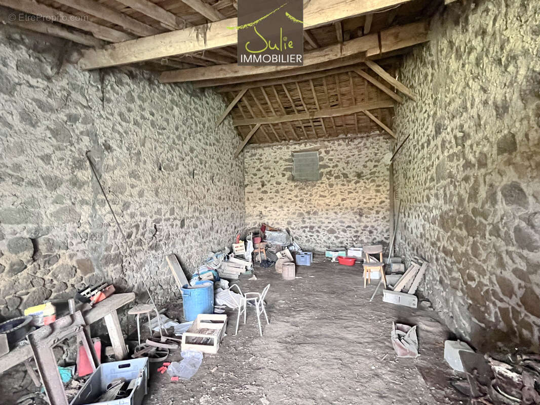 Maison à LA CHAPELLE-SAINT-LAURENT