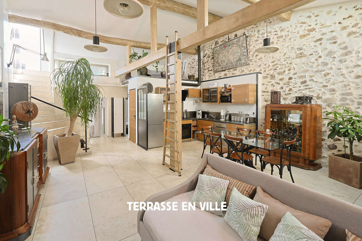 Maison à PIERREFEU-DU-VAR