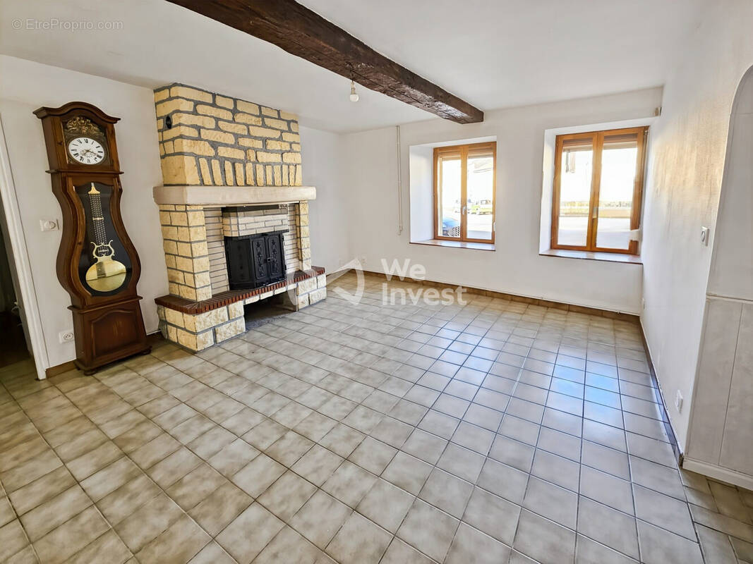 Maison à SAPOGNE-ET-FEUCHERES
