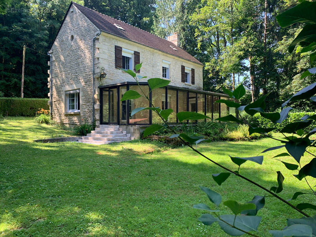 Maison à CIRES-LES-MELLO