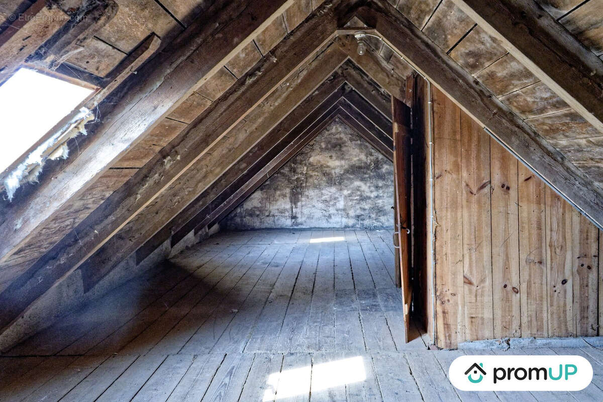 Maison à SAINT-THEGONNEC