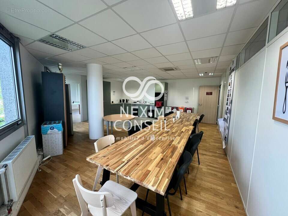Commerce à NANTERRE