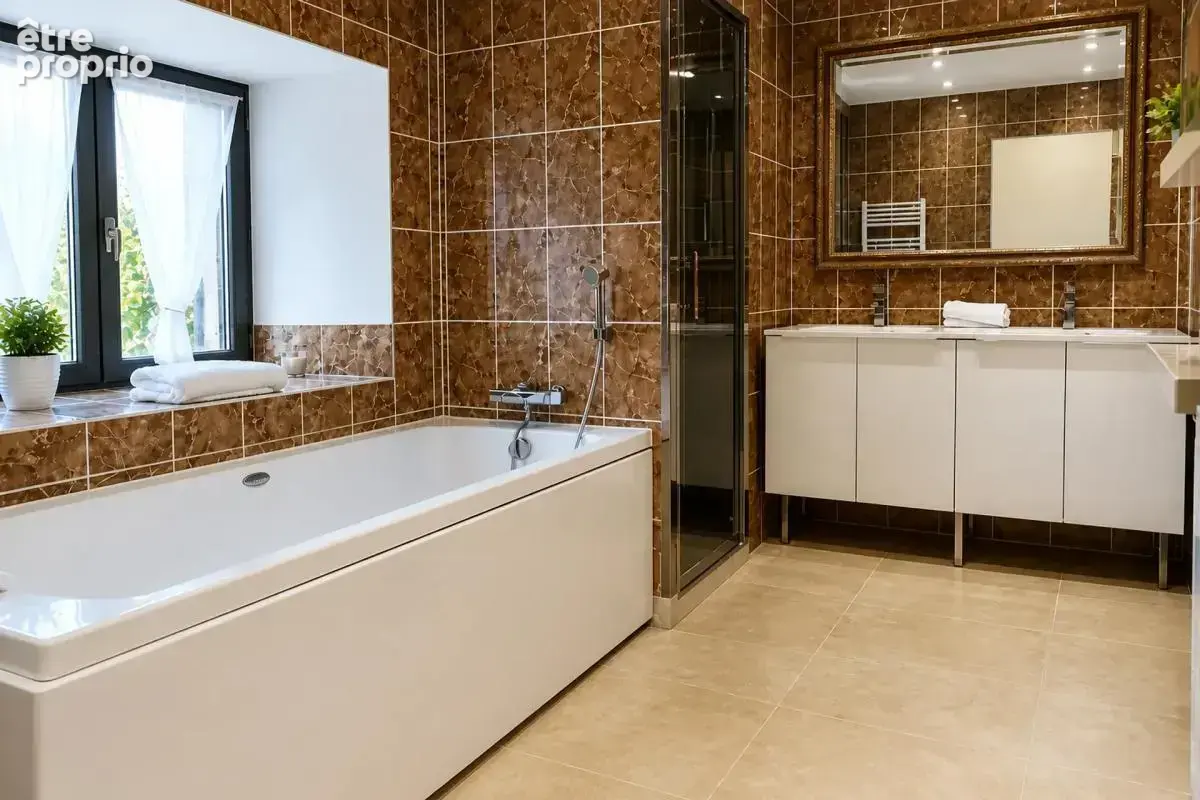 Maison de 7 pièces de 240 m² à Saint-Sauveur-Villages - photo 12