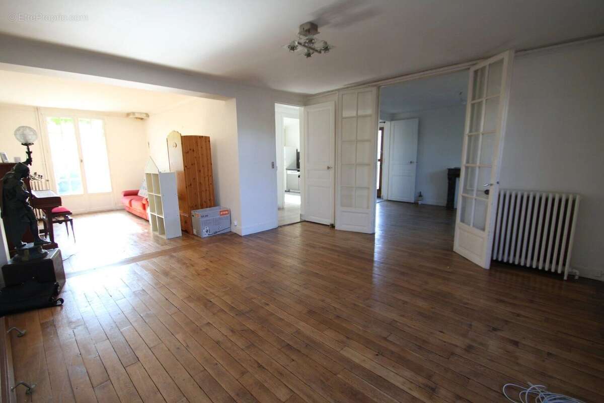 Maison à ANGERVILLIERS