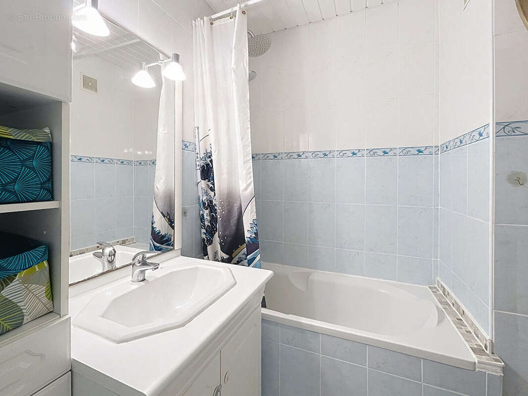 Appartement à NEAUPHLE-LE-CHATEAU