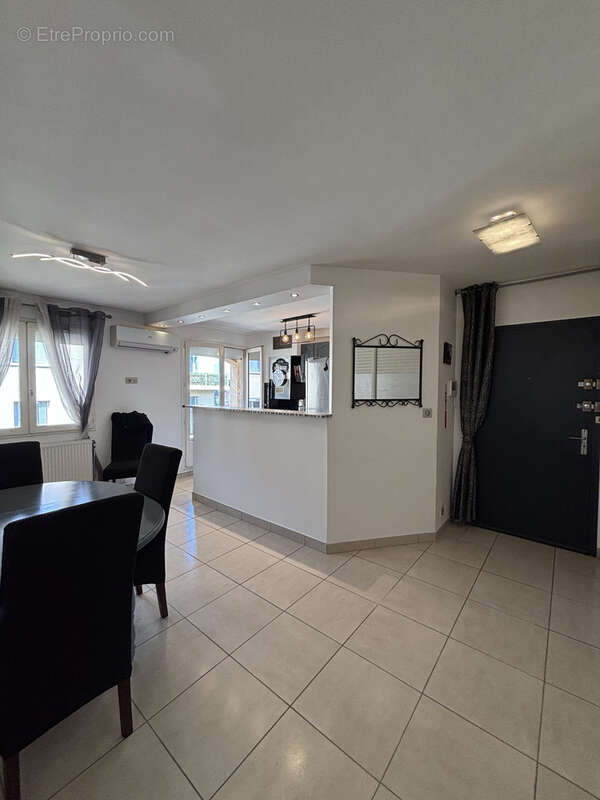 Appartement à ROMANS-SUR-ISERE