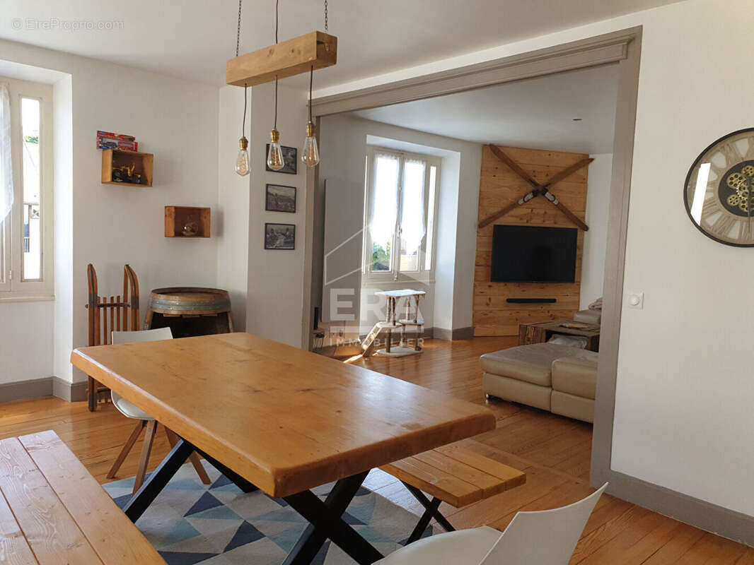 Appartement à LE PONT-DE-BEAUVOISIN