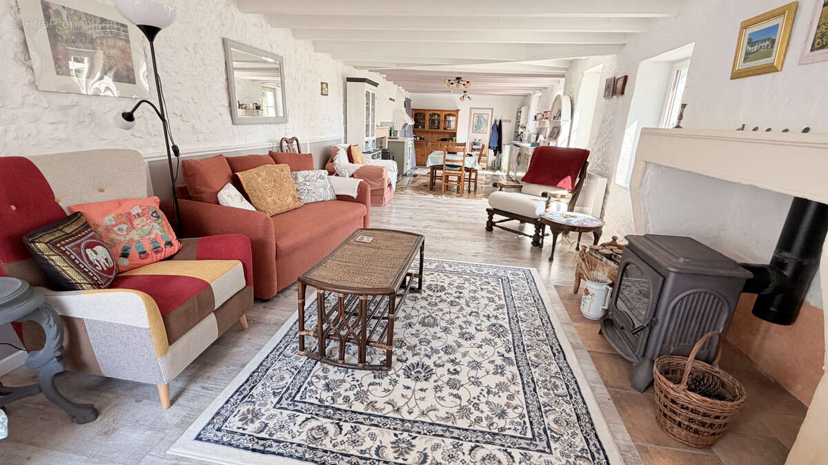 Jolie maison charentaise de caractère - photo 8