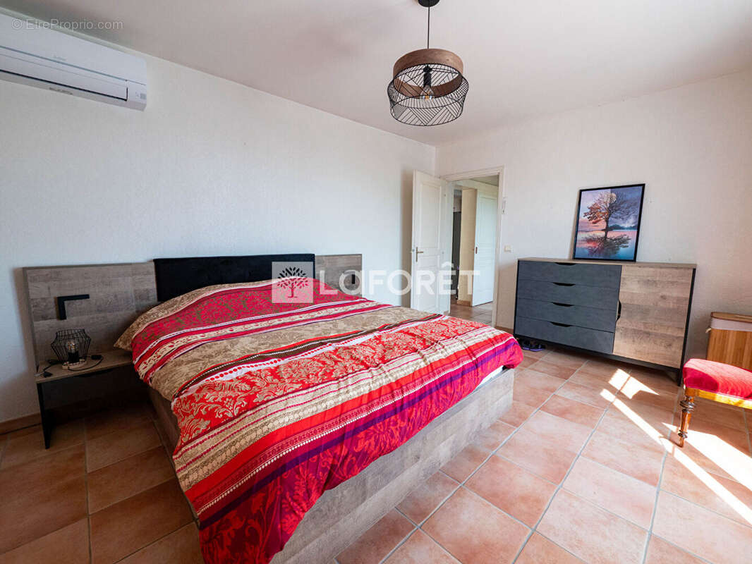 Maison à MONTESQUIEU-DES-ALBERES