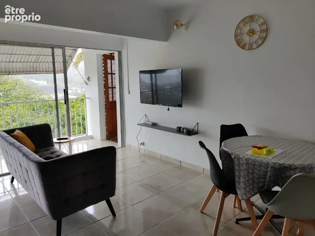 Appartement 5 pièces 79 m² à vendre à Fort-De-France (97200) - photo 7