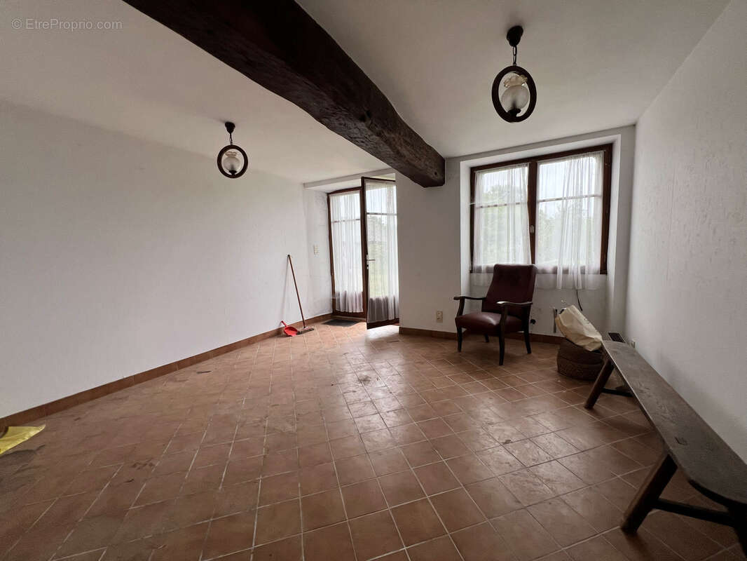 Maison à SION-LES-MINES