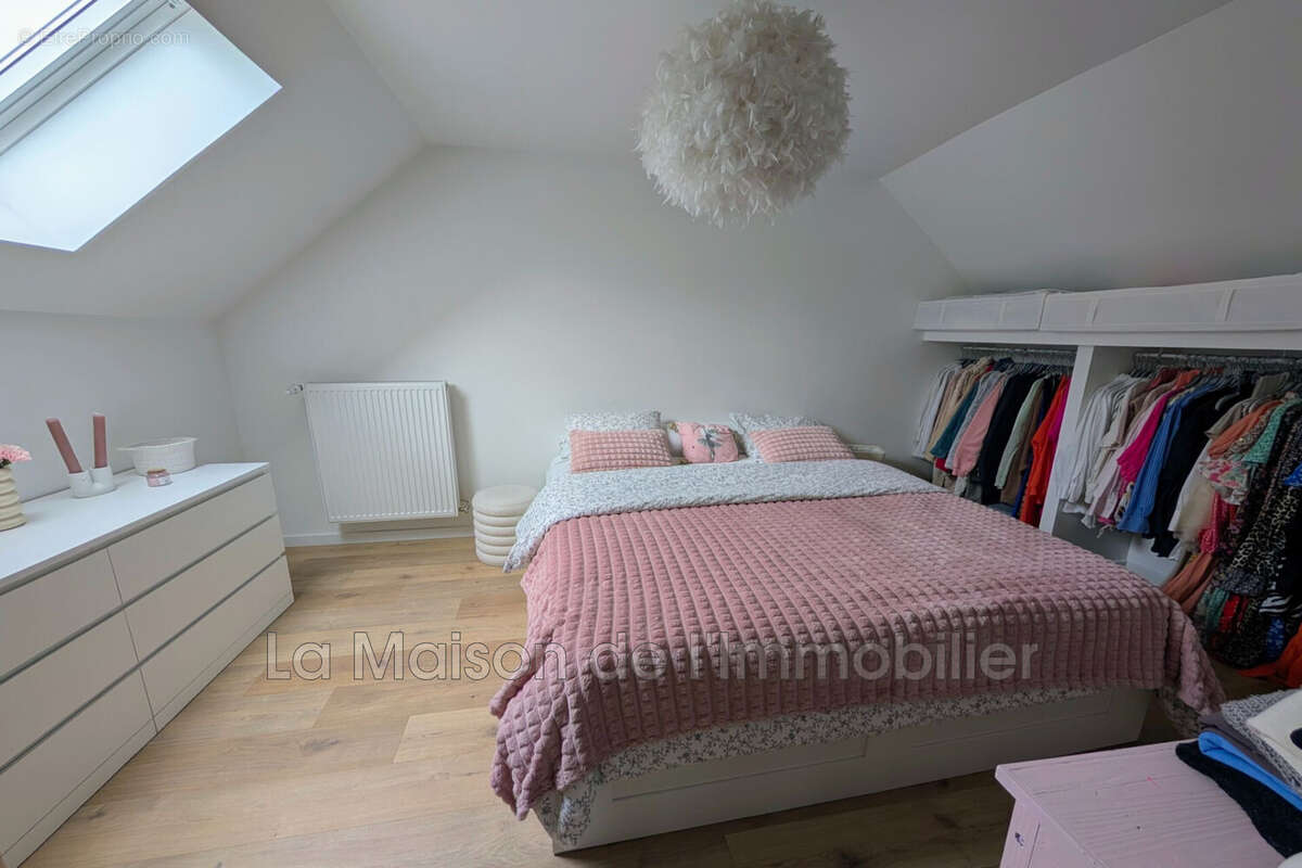 Maison à CRIQUEBEUF-SUR-SEINE