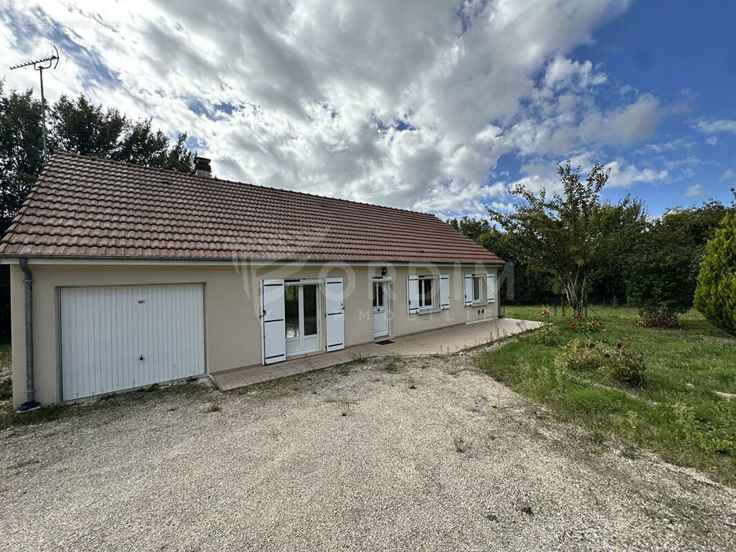 Maison à CERNOY-EN-BERRY