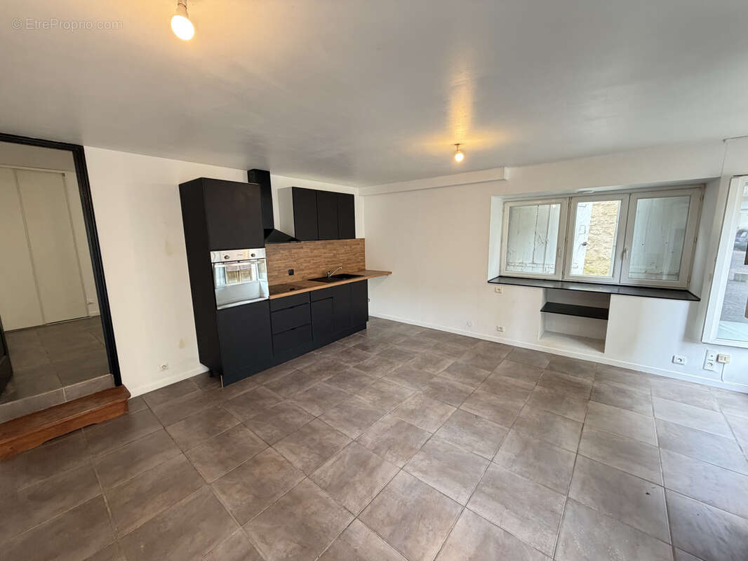 Appartement à PUY-L'EVEQUE