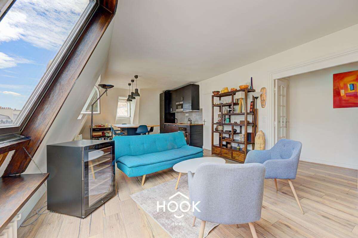 Appartement à PARIS-16E