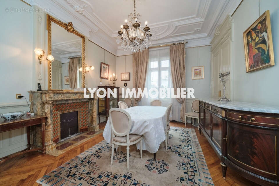Maison à LYON-8E