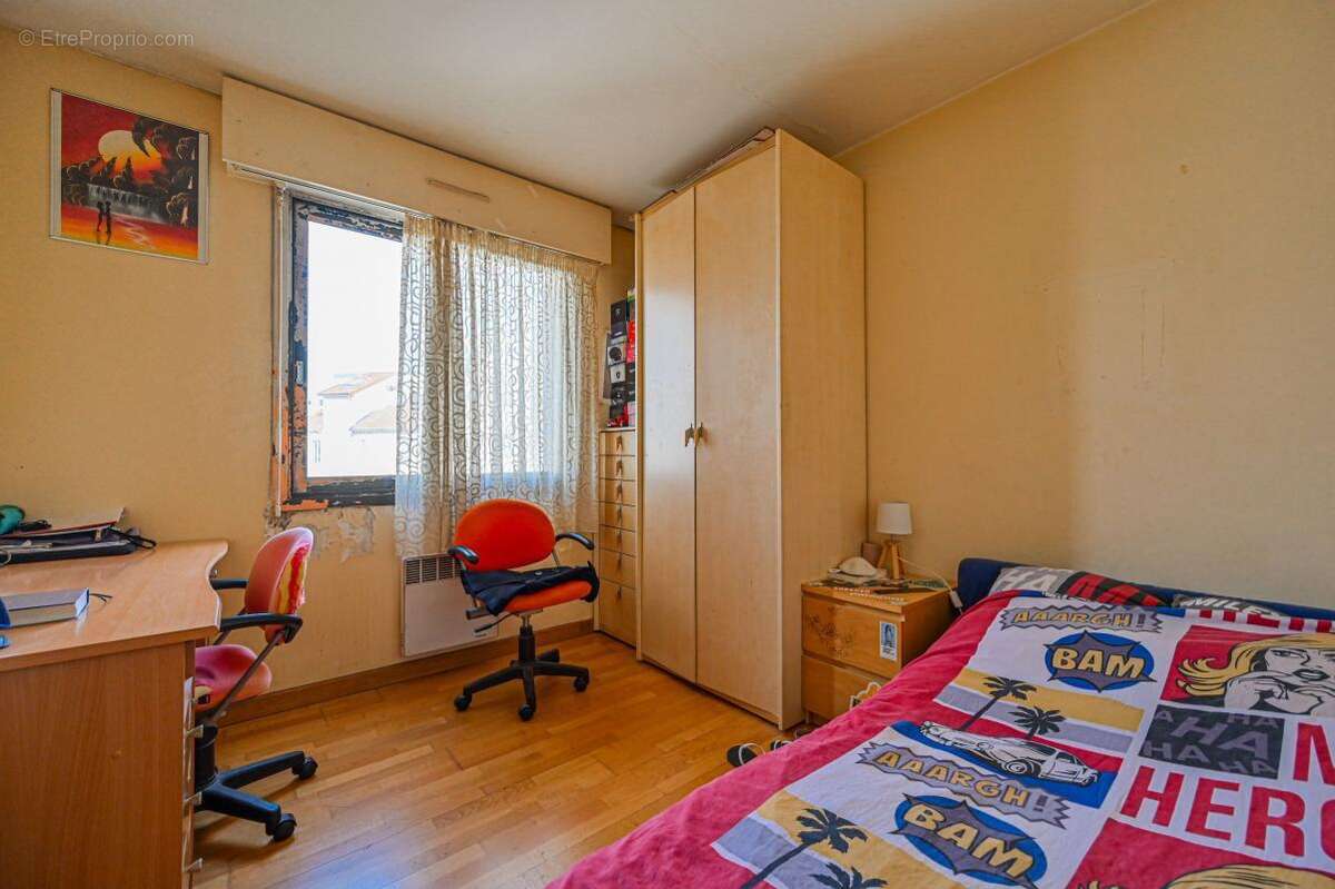 Appartement à PARIS-19E