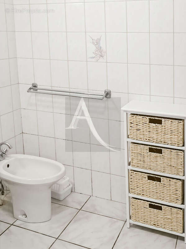 Maison à MONTAIGU-DE-QUERCY