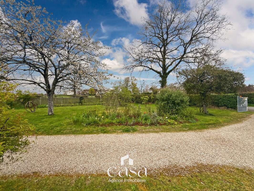 Maison à LA HOGUETTE