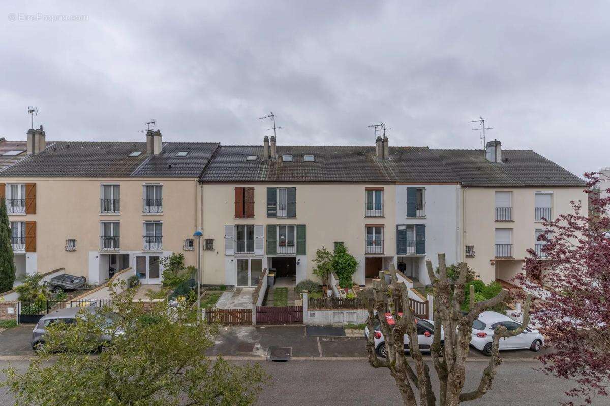 Maison à MAUREPAS