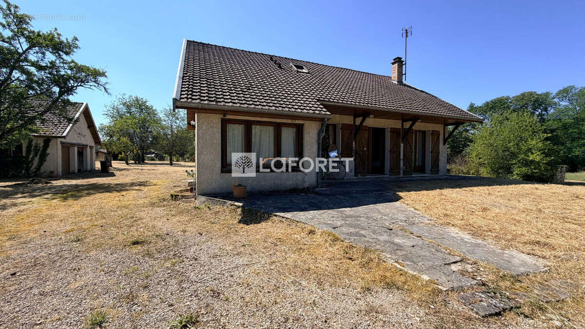 A vendre à MOIREMONT maison 133 m² - 5 chambres - photo 14