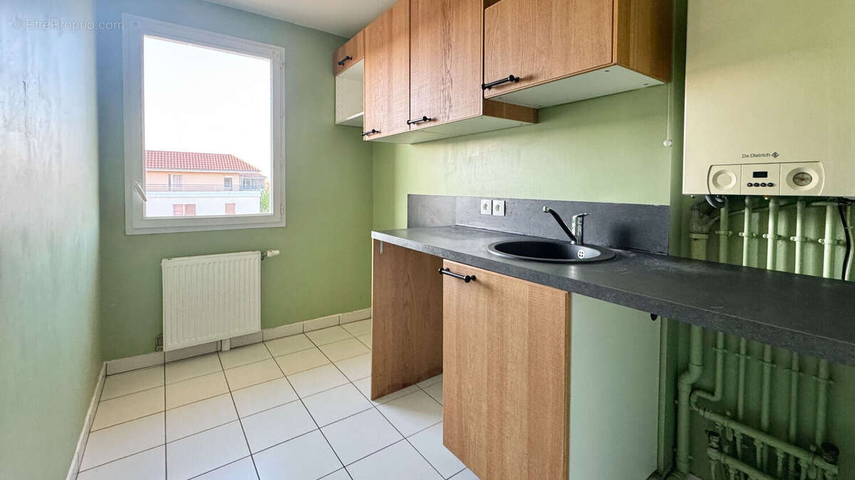 Appartement à SAINT-PIERRE-DU-PERRAY