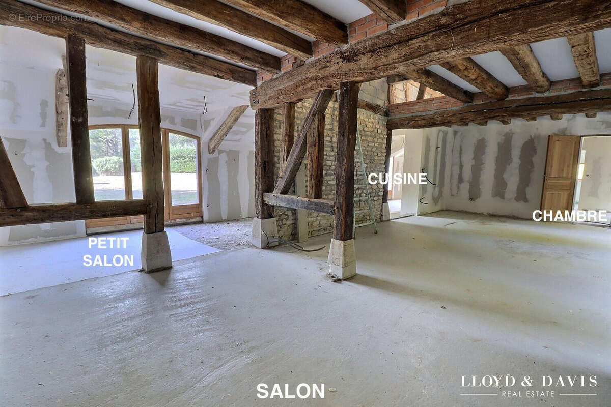 intérieur /rdc - Maison à LE MOULINET-SUR-SOLIN