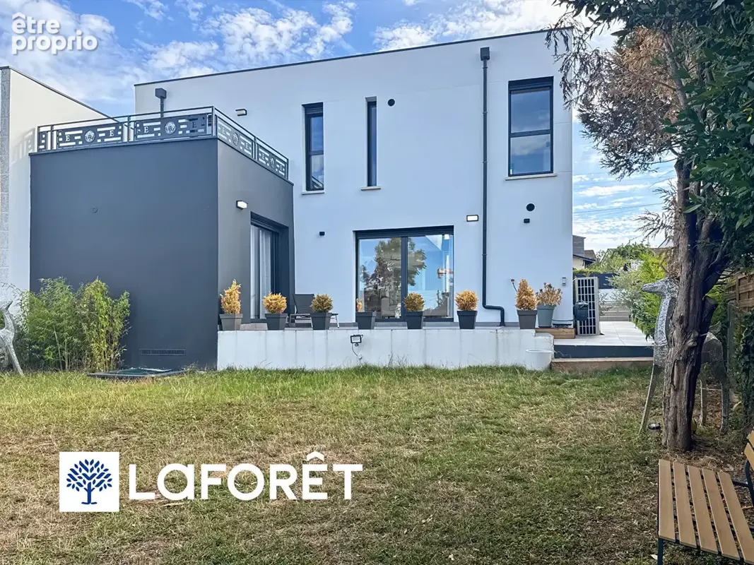 VILLEMOISSON-SUR-ORGE  Maison d'architecte contemporaine de 182 m²  8 pièces ? DPE A - photo 18