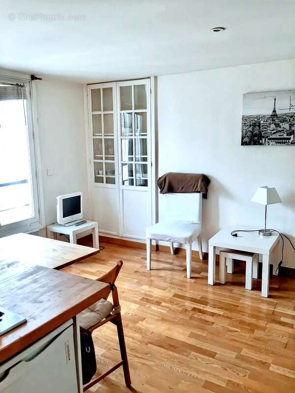 Appartement à PARIS-7E