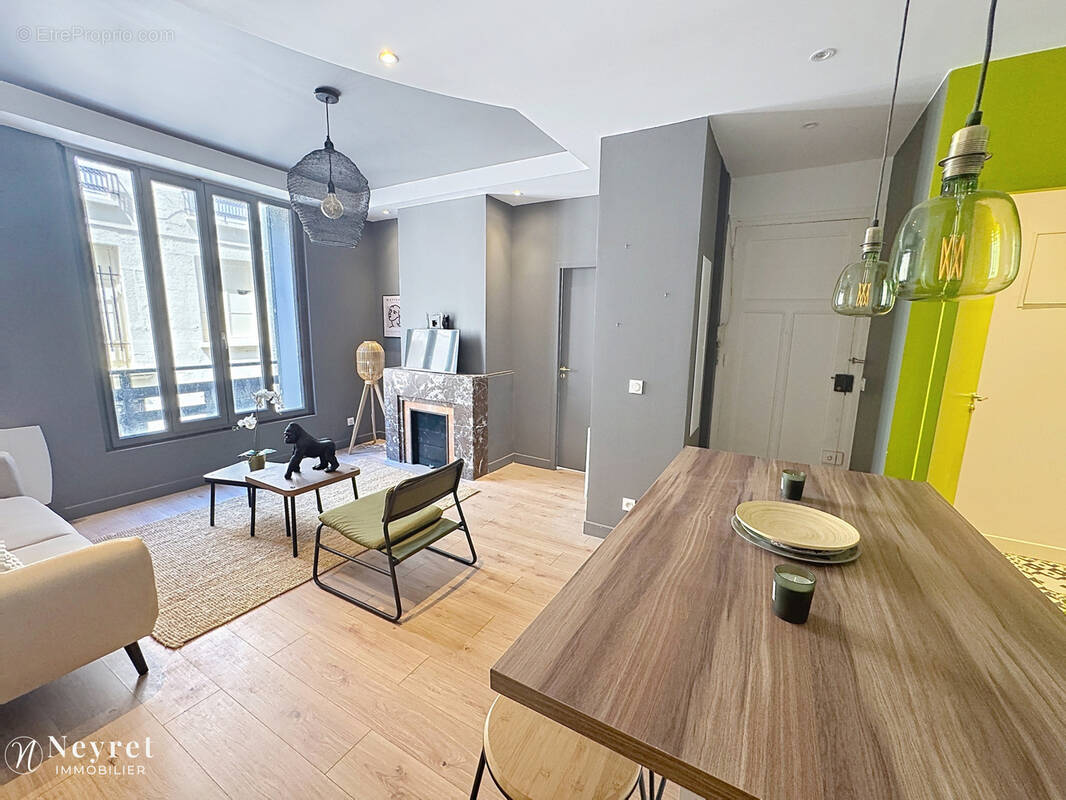 Appartement à SAINT-ETIENNE
