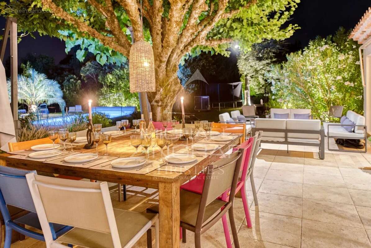 Maison à PEYMEINADE