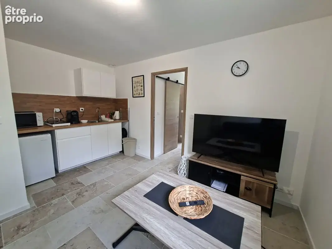 Maison  de caractère en pierre  200m²  sur parcelle 15725m²  CRUAS 07350 - photo 6