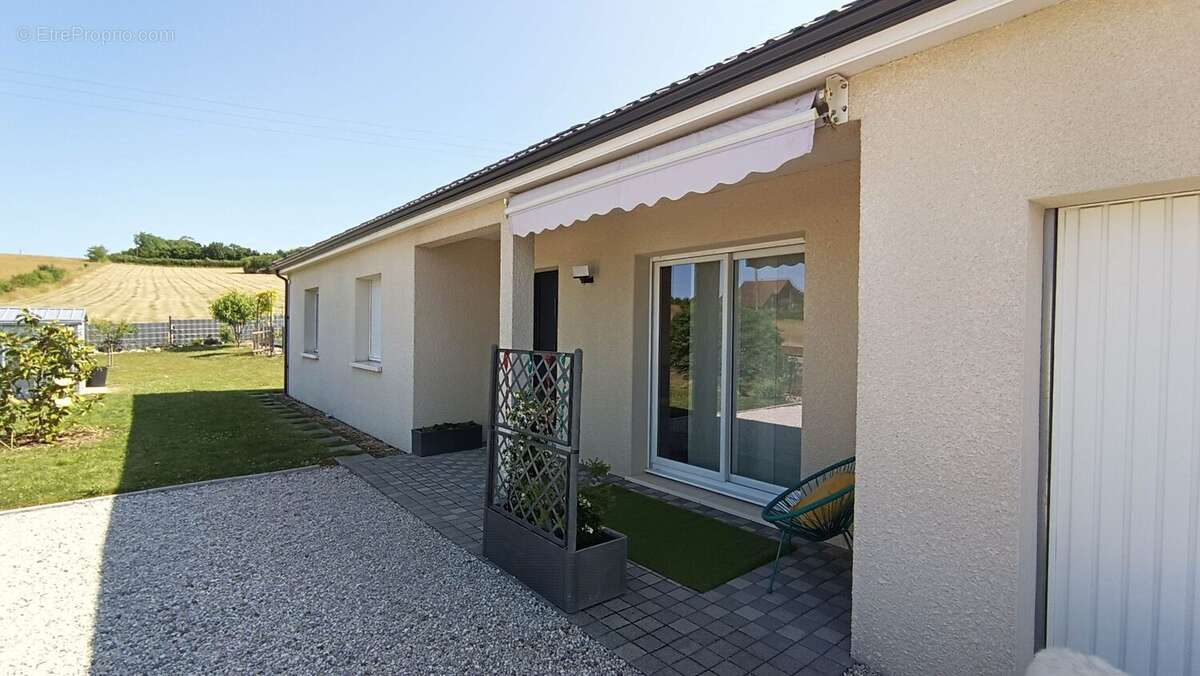 Maison 107 m² à Touillon  - photo 8