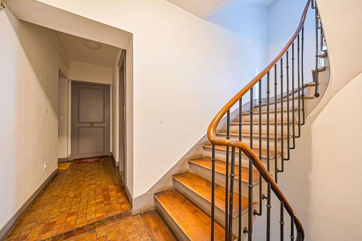 Appartement à PARIS-20E