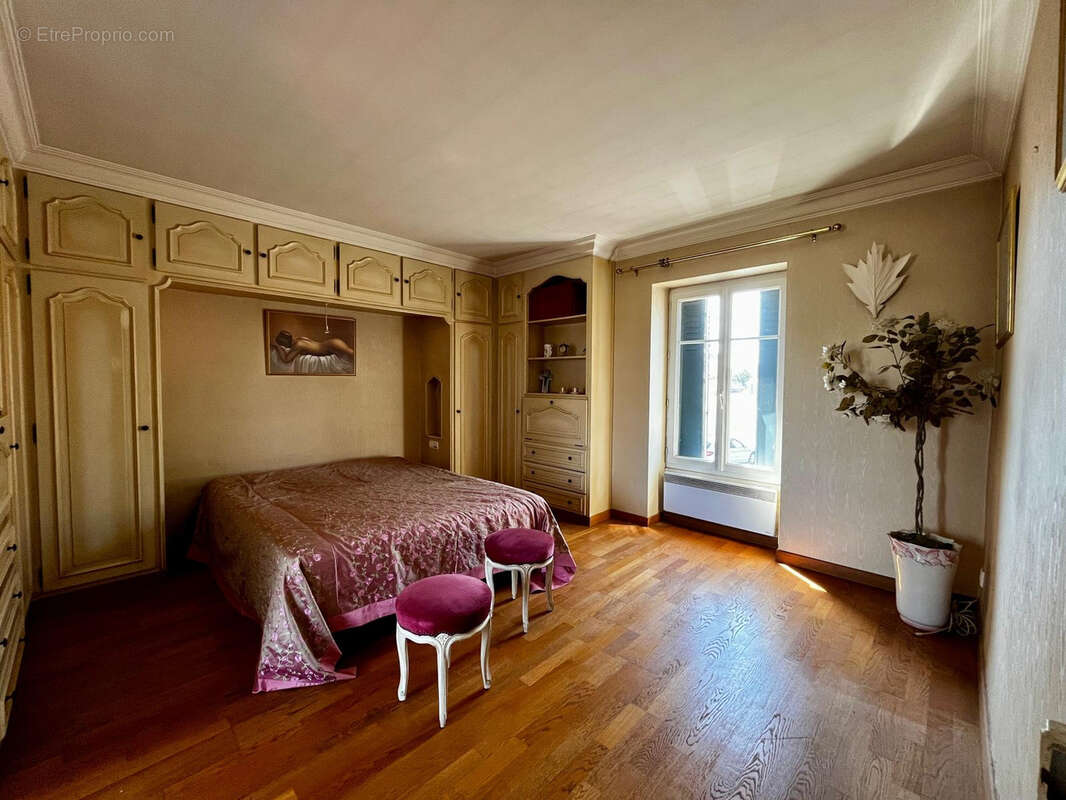 Maison à SAINT-LEGER-LES-VIGNES