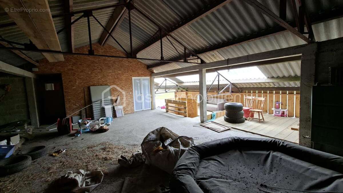 Propriété unique avec habitation de 200 m², vaste dépendance professionnelle - photo 22