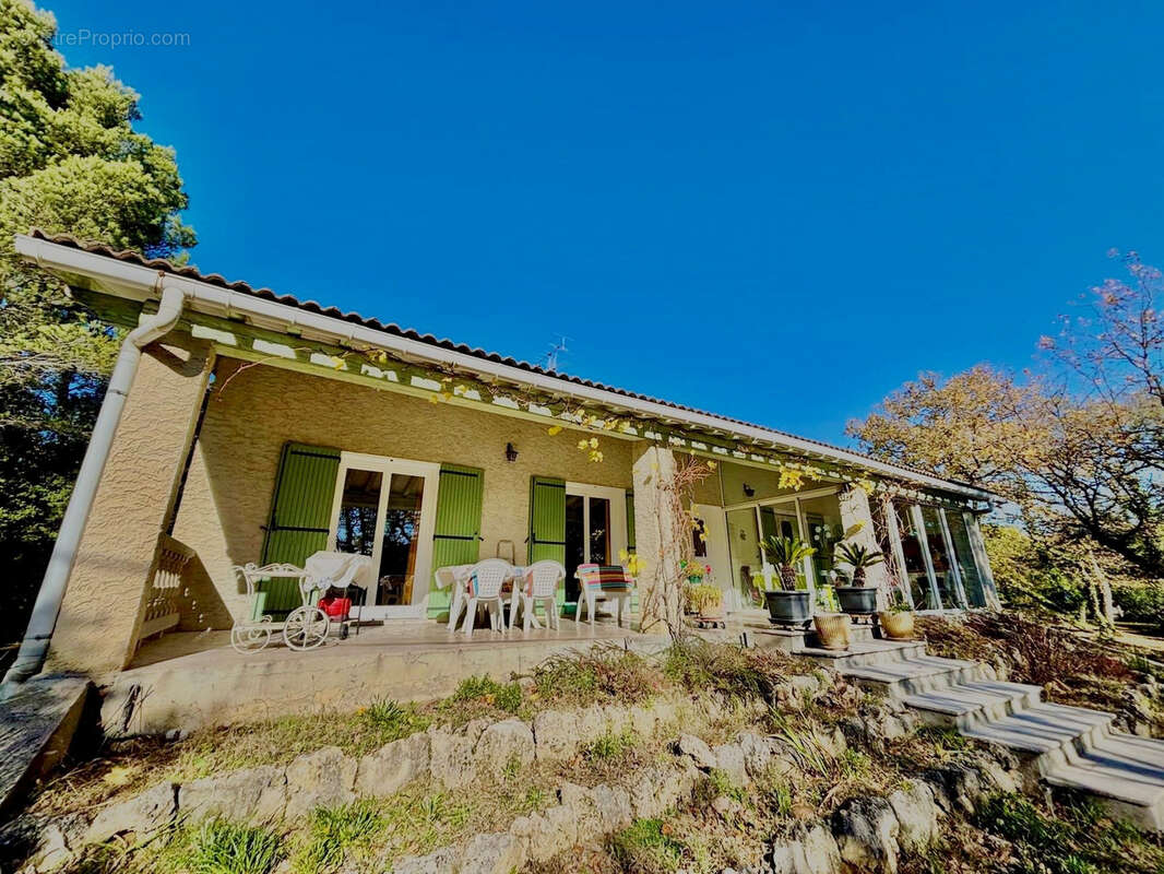 Maison à GRIGNAN