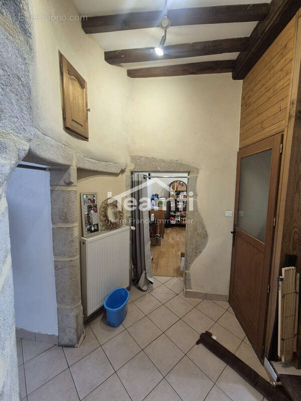 Appartement à COURPIERE