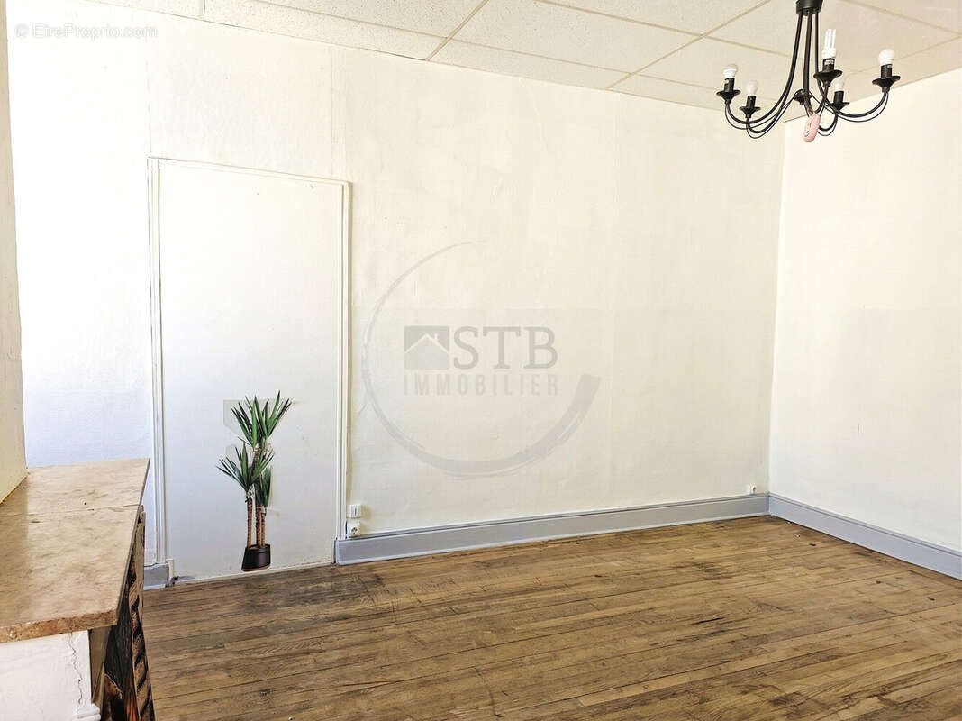 Appartement à PRIVAS