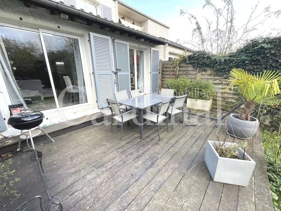 Maison à NOISY-LE-ROI