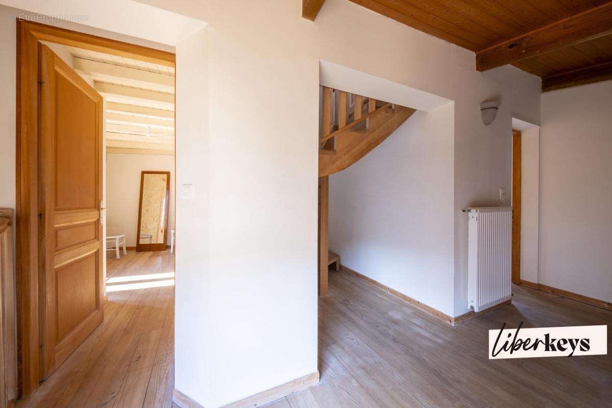 Maison à LAURABUC