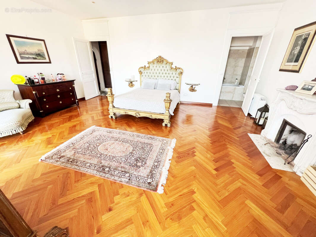 Appartement à VILLEFRANCHE-SUR-MER