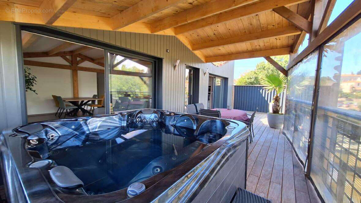 Maison à TALMONT-SAINT-HILAIRE