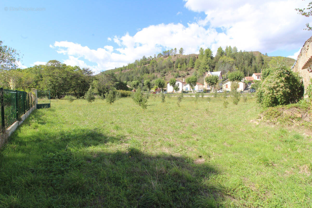 Terrain à ESPERAZA