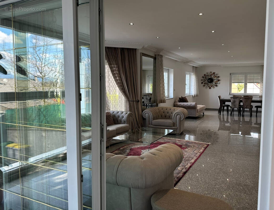 Maison à MORSCHWILLER-LE-BAS